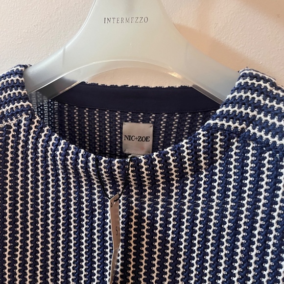 NIC + ZOE Zig Zag Blues Top Lightweight Sweater Size S Womens Blue White - Picture 6 of 14